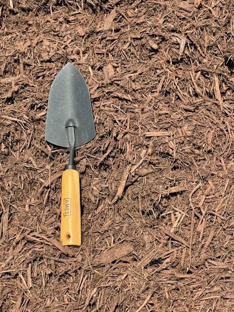 Dyed Brown Mulch